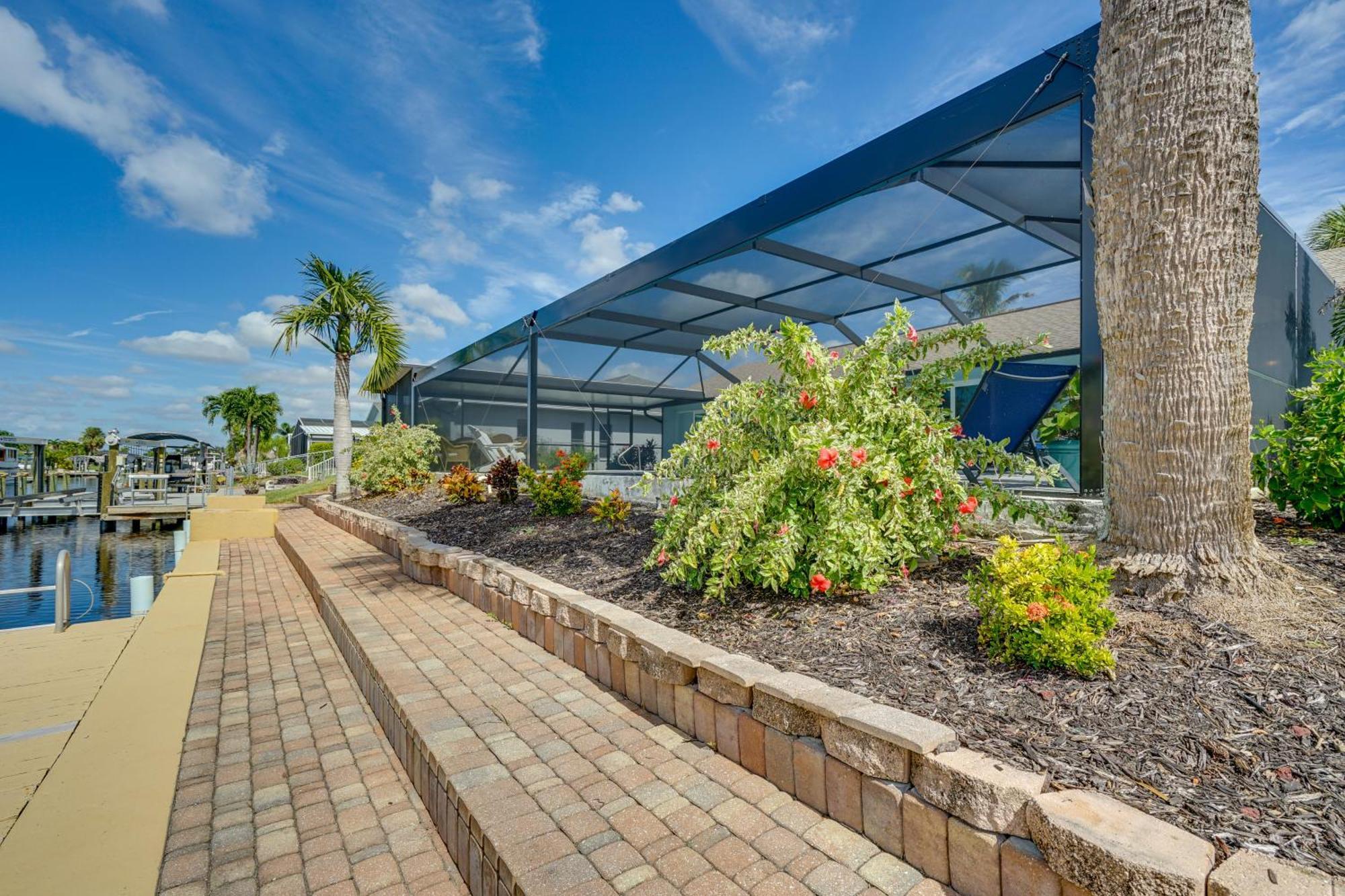 Beachy Cape Coral Home - Swim, Fish, Boat! Esterno foto